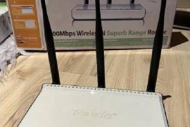სამ–ანტენიანი Wi-Fi როუტერი Tenda W303R 