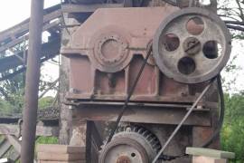 ბლოკის საჭრელი დანადგარი