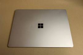 ✅Microsoft Surface Laptop 2 - i5 8250U